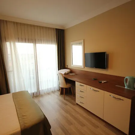 Alptekin Hotel Ürkmez